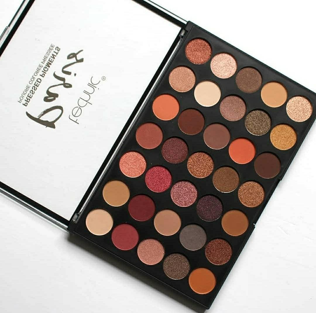 Technic 35 Shades Pressed Pigments Eyeshadow Palette - Paris